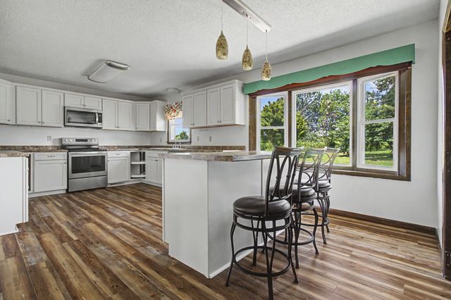 781 Blue Creek Rd, Tullahoma, TN 37388