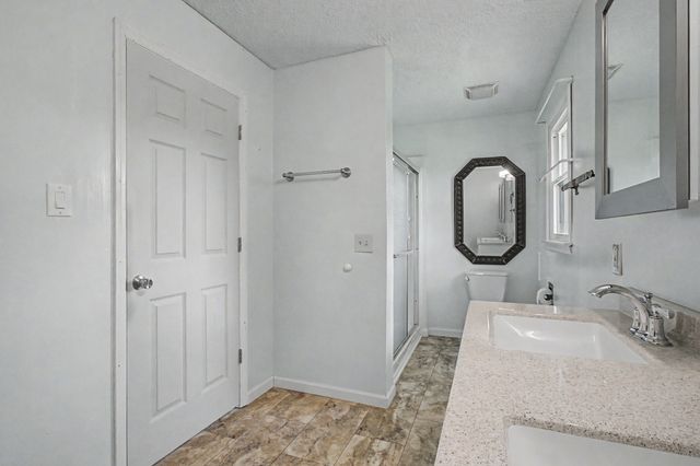 781 Blue Creek Rd, Tullahoma, TN 37388