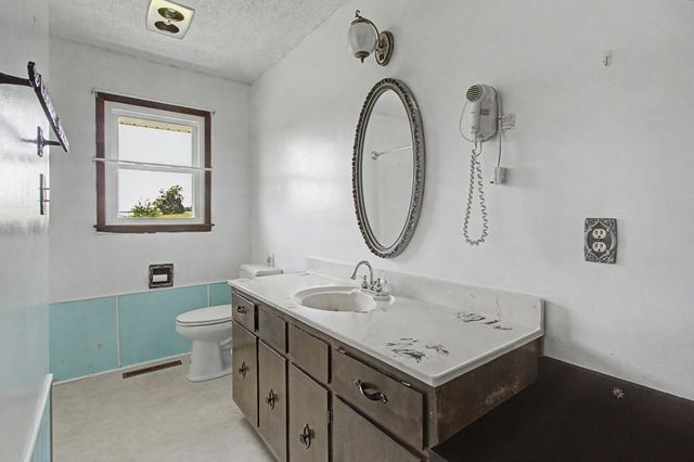 781 Blue Creek Rd, Tullahoma, TN 37388