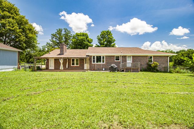 781 Blue Creek Rd, Tullahoma, TN 37388