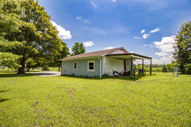 781 Blue Creek Rd, Tullahoma, TN 37388