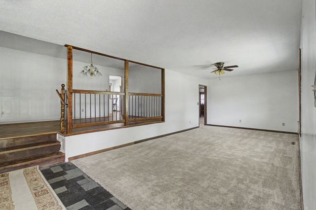 781 Blue Creek Rd, Tullahoma, TN 37388