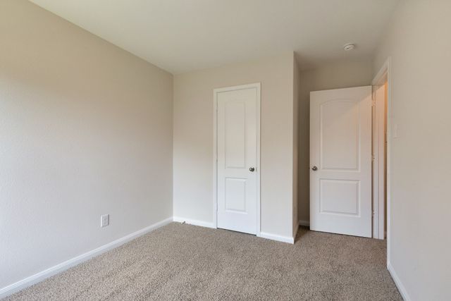 1305 Eagle Lake Drive, Azle, TX 76020