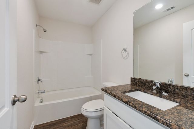 1305 Eagle Lake Drive, Azle, TX 76020
