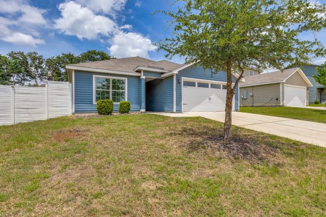 1305 Eagle Lake Drive, Azle, TX 76020