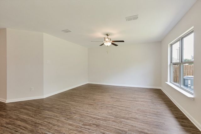 1305 Eagle Lake Drive, Azle, TX 76020