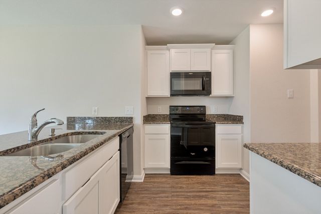 1305 Eagle Lake Drive, Azle, TX 76020