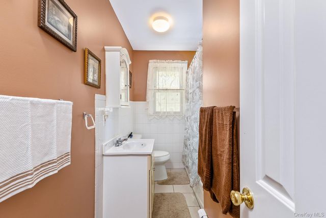 17 Biltmore Drive, Mastic Beach, NY 11951
