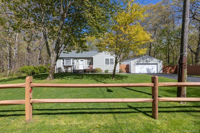 17 Biltmore Drive, Mastic Beach, NY 11951