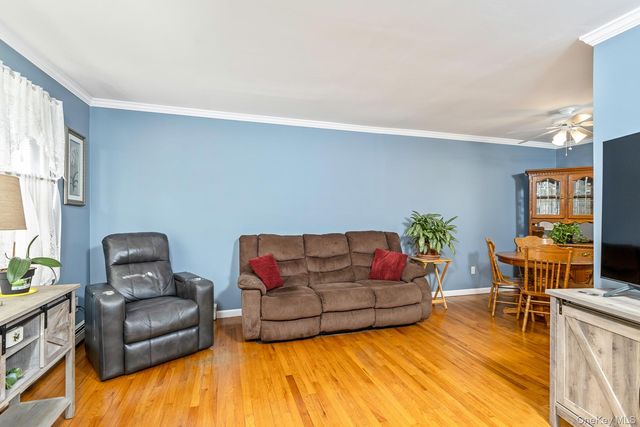17 Biltmore Drive, Mastic Beach, NY 11951