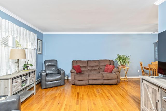 17 Biltmore Drive, Mastic Beach, NY 11951