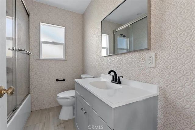 22723 Leonora Drive, Woodland Hills, CA 91367