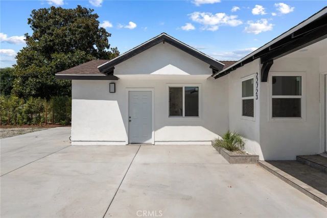 22723 Leonora Drive, Woodland Hills, CA 91367