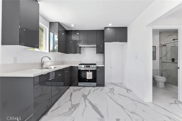 22723 Leonora Drive, Woodland Hills, CA 91367