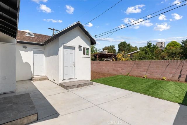 22723 Leonora Drive, Woodland Hills, CA 91367