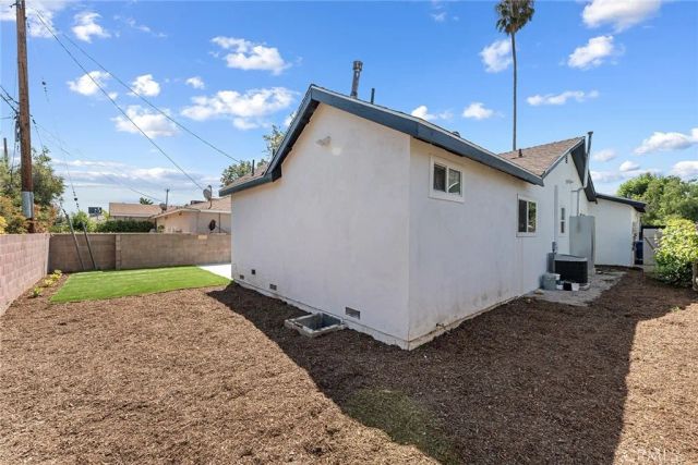 22723 Leonora Drive, Woodland Hills, CA 91367