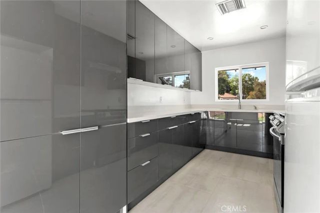 22723 Leonora Drive, Woodland Hills, CA 91367