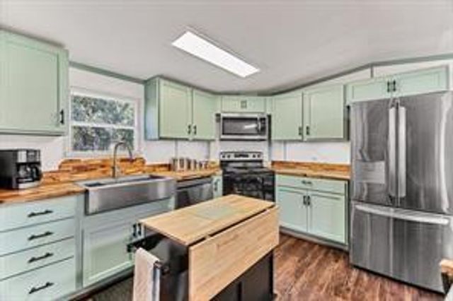 188 County Road 429, Dayton, TX 77535