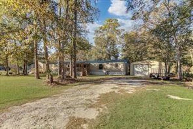 188 County Road 429, Dayton, TX 77535