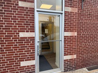 162 2nd Street 4, Mineola, NY 11501