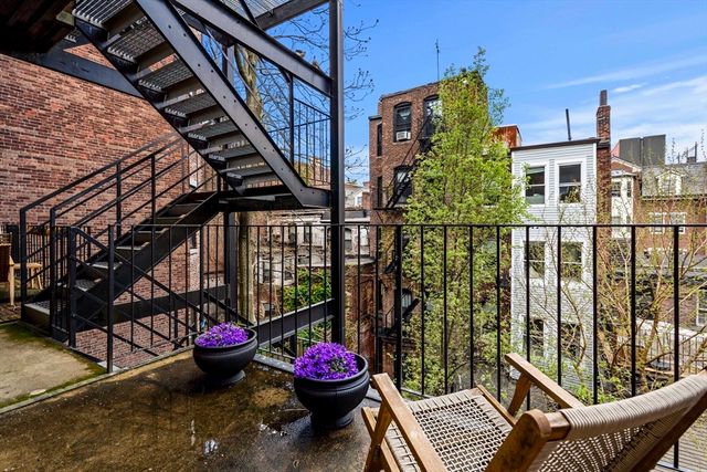 21 Hancock St 3, Boston, MA 02114