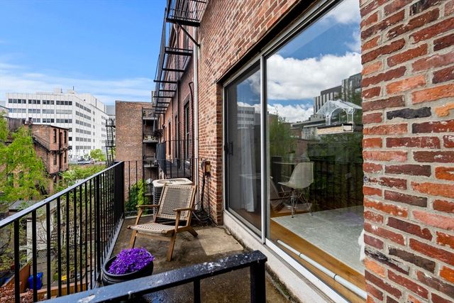 21 Hancock St 3, Boston, MA 02114
