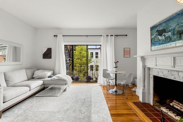 21 Hancock St 3, Boston, MA 02114