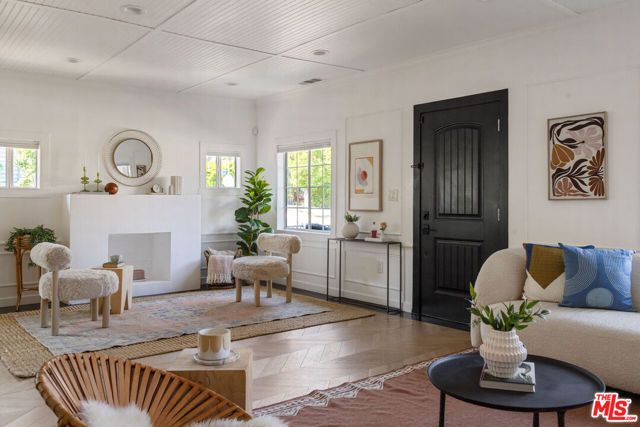 5302 Irvington Place, Los Angeles, CA 90042