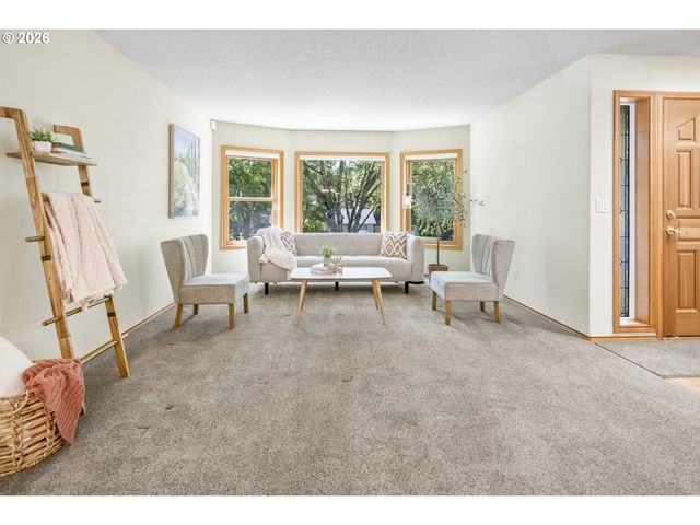 12595 Sw COLT Ct, Beaverton, OR 97008
