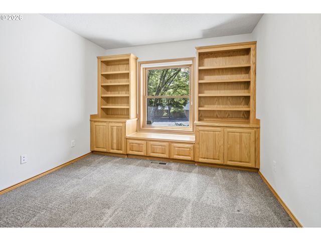 12595 Sw COLT Ct, Beaverton, OR 97008