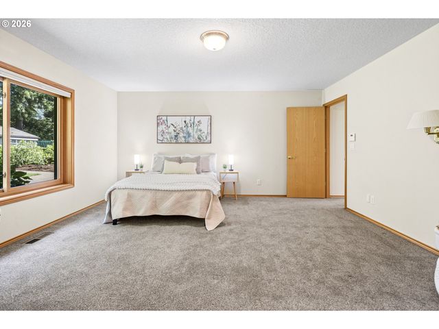 12595 Sw COLT Ct, Beaverton, OR 97008