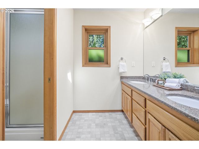 12595 Sw COLT Ct, Beaverton, OR 97008