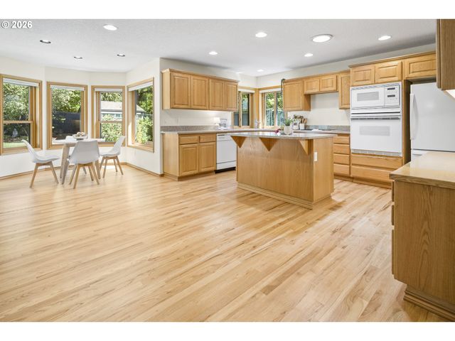12595 Sw COLT Ct, Beaverton, OR 97008