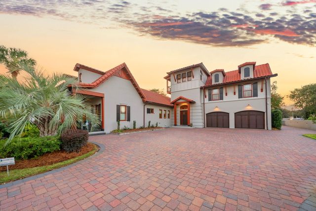 40 Rue Caribe, Miramar Beach, FL 32550