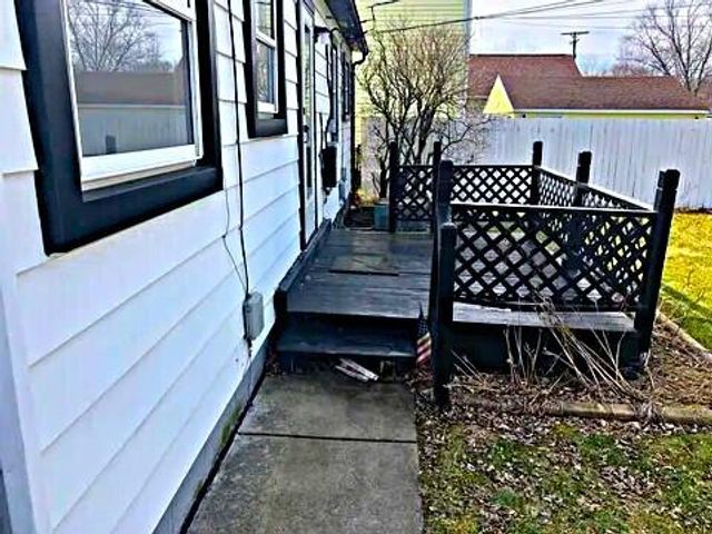 26424 Beverly Road, Taylor, MI 48180