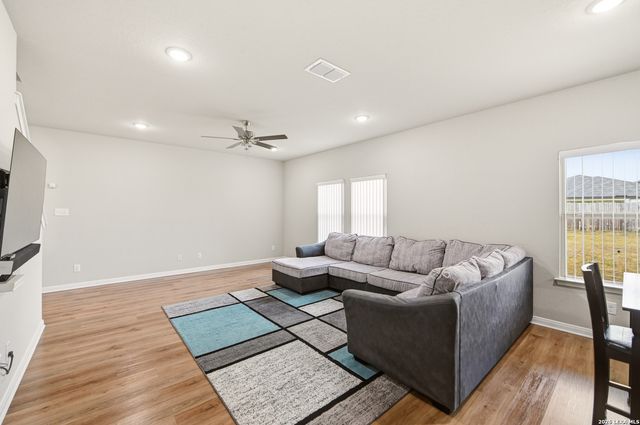 6751 Tasajillo Spring, San Antonio, TX 78253