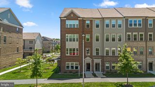 9610 FIELDS RD #9610, Gaithersburg, MD 20878