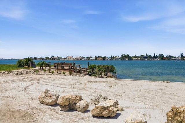 6081 BAHIA DEL MAR CIRCLE 251, St Petersburg, FL 33715