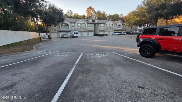 9400 UNDERWING Way 9, Jacksonville, FL 32257