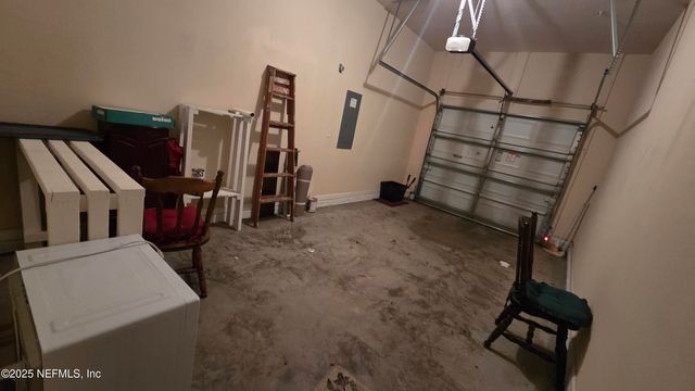 9400 UNDERWING Way 9, Jacksonville, FL 32257