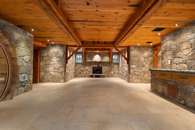 119 Proprietors Crossing, New Canaan, CT 06840