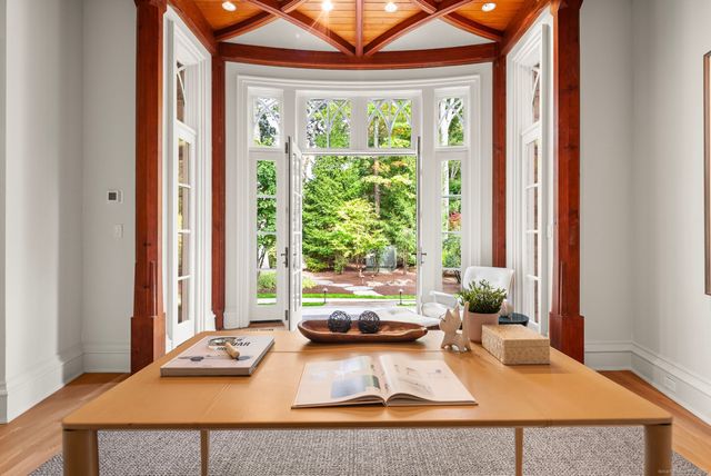 119 Proprietors Crossing, New Canaan, CT 06840