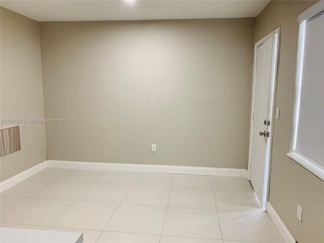 1265 SW 6th St 13, Miami, FL 33135