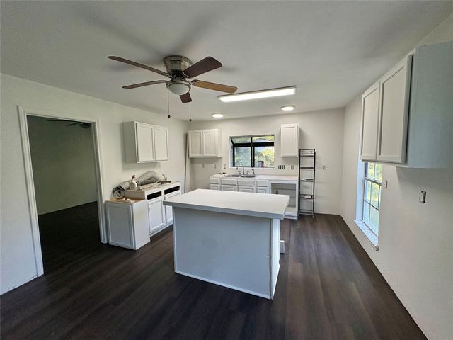 81 Gourd Creek Drive, Huntsville, TX 77340