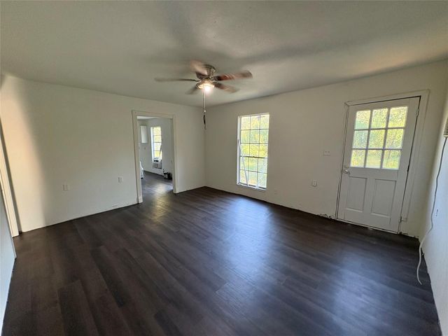 81 Gourd Creek Drive, Huntsville, TX 77340