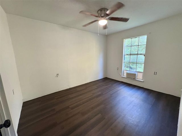 81 Gourd Creek Drive, Huntsville, TX 77340