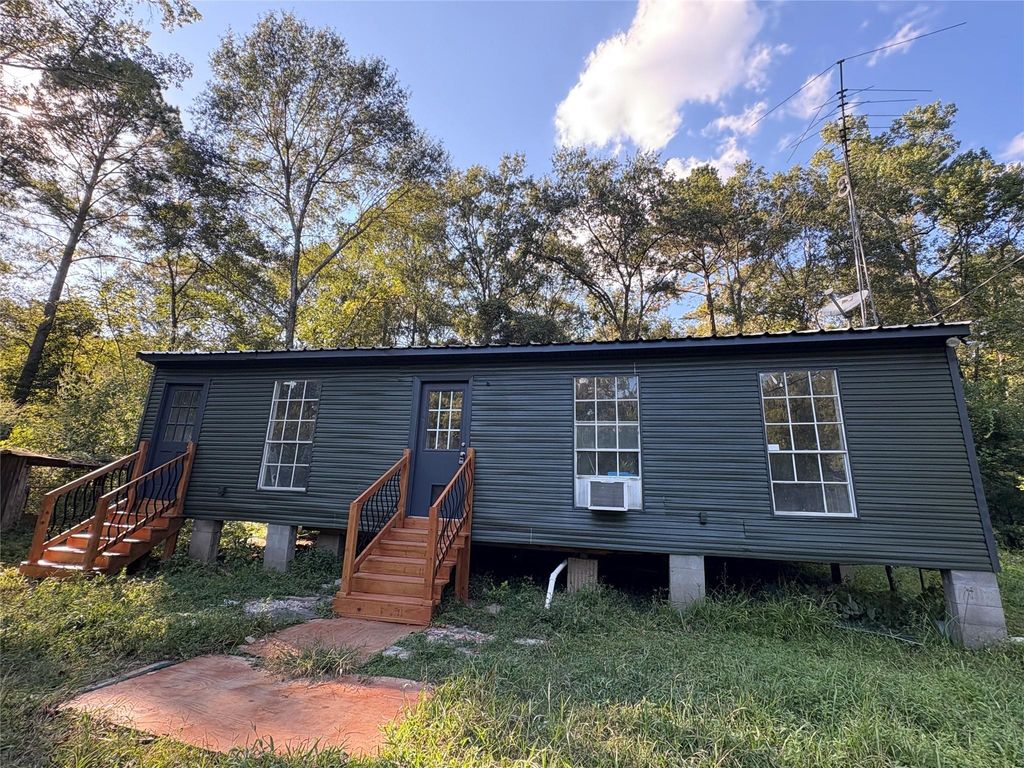 81 Gourd Creek Drive, Huntsville, TX 77340