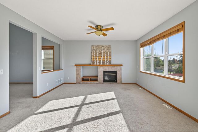 6757 Urbandale Lane N, Maple Grove, MN 55311