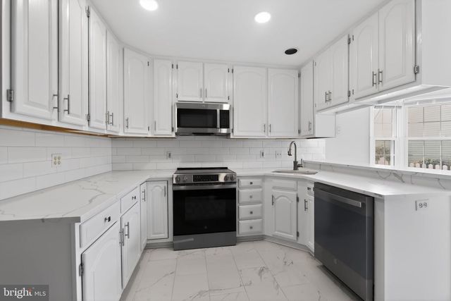 825 DUNBROOKE CT, Frederick, MD 21701