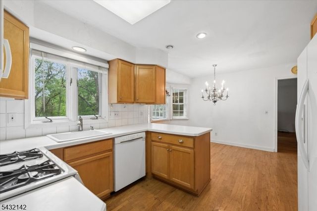 48 Walnut Cir, Bernards Twp., NJ 07920